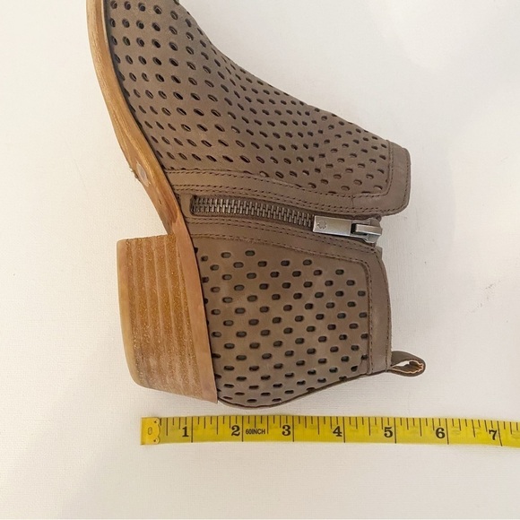 Lucky Brand Basel Suede Double Zip Perforated Ankle Boots - 7.5 - Picture 12 of 13